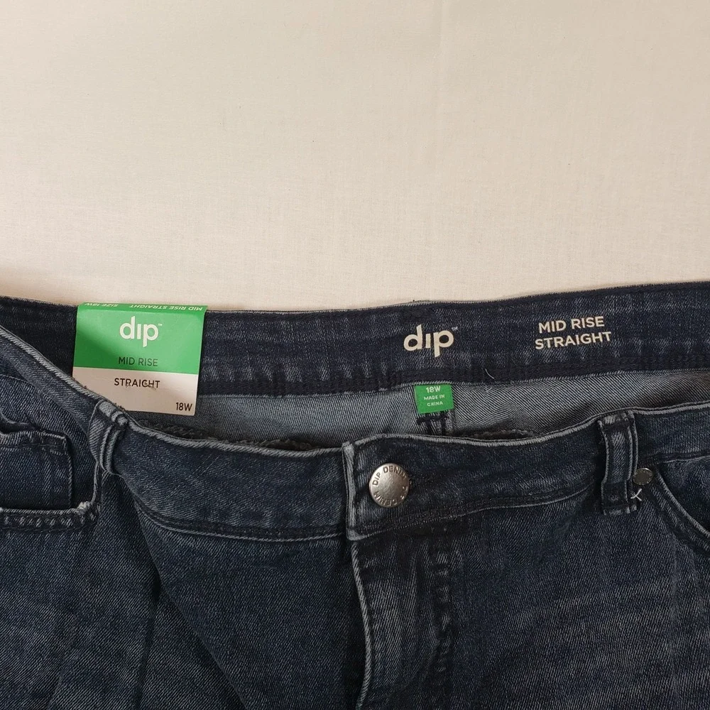 Dip Womens Mid Rise Straight‎ Distressed Jeans Dark Wash Frayed Hem 18W NEW - Picture 4 of 10